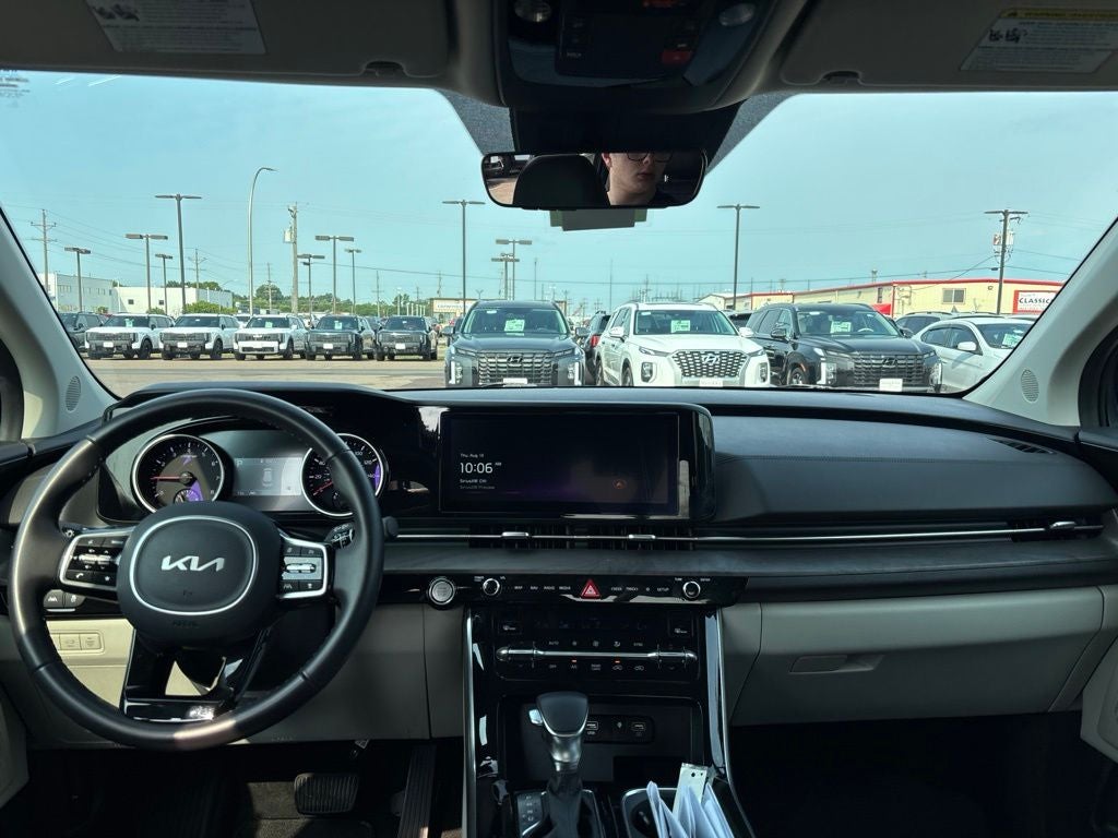 2024 Kia Carnival EX