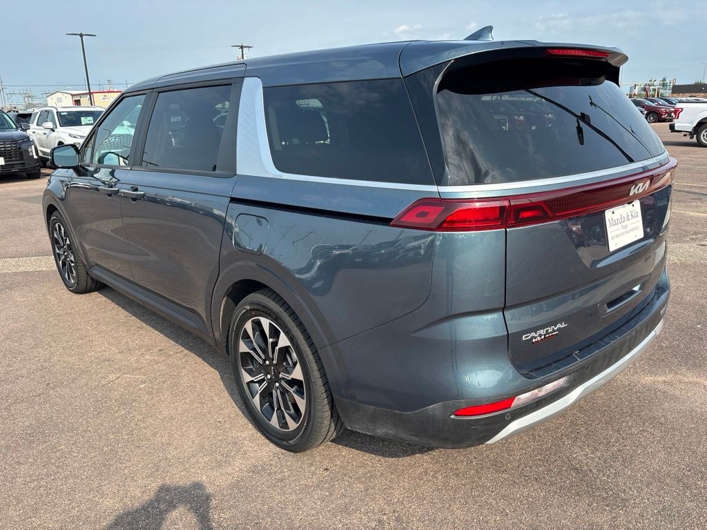 2024 Kia Carnival EX