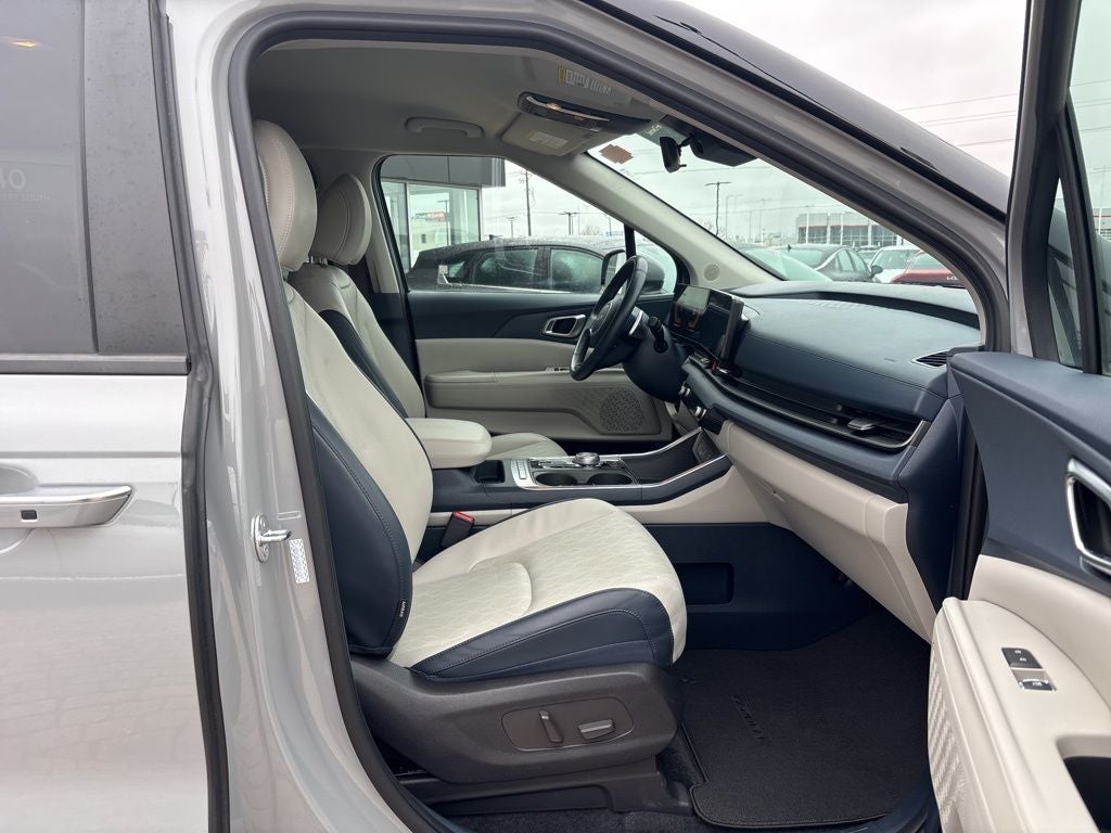 2025 Kia Carnival Hybrid EX