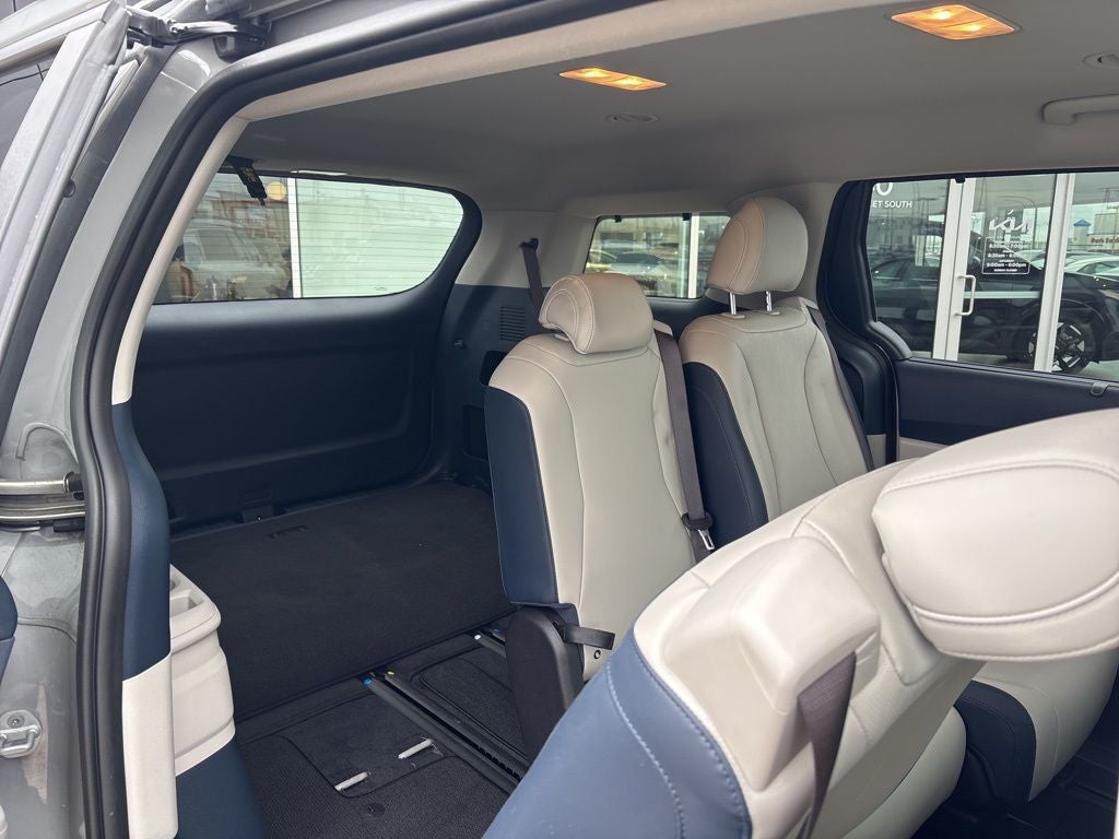 2025 Kia Carnival Hybrid EX