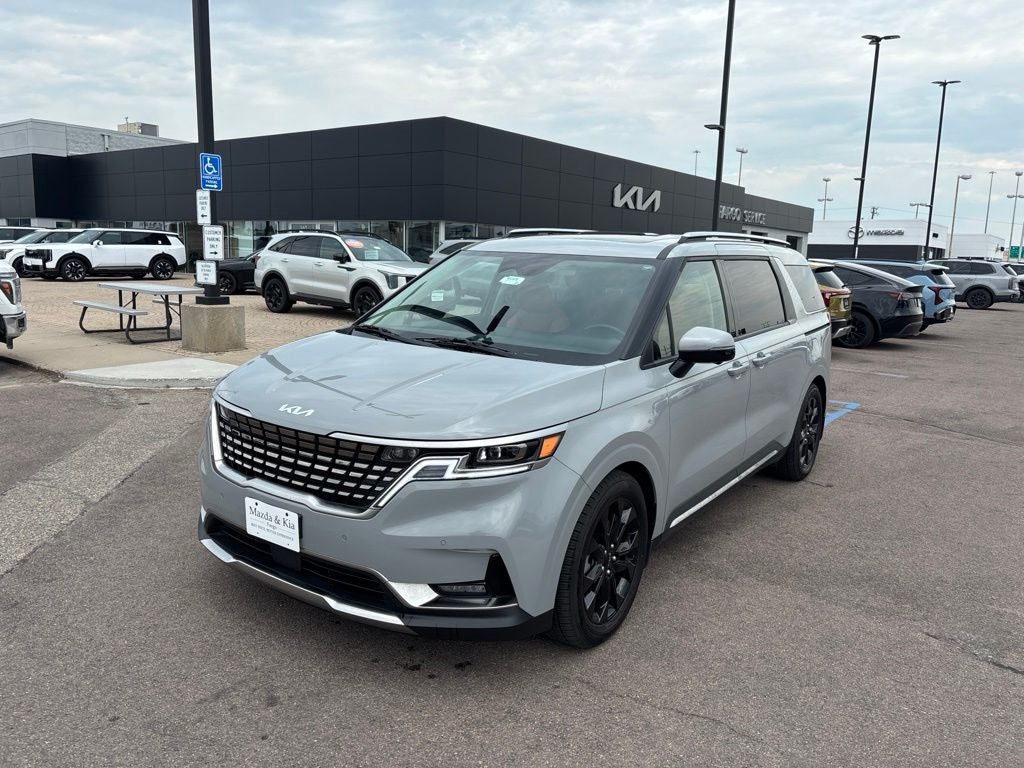 2024 Kia Sedona SX Prestige's photo