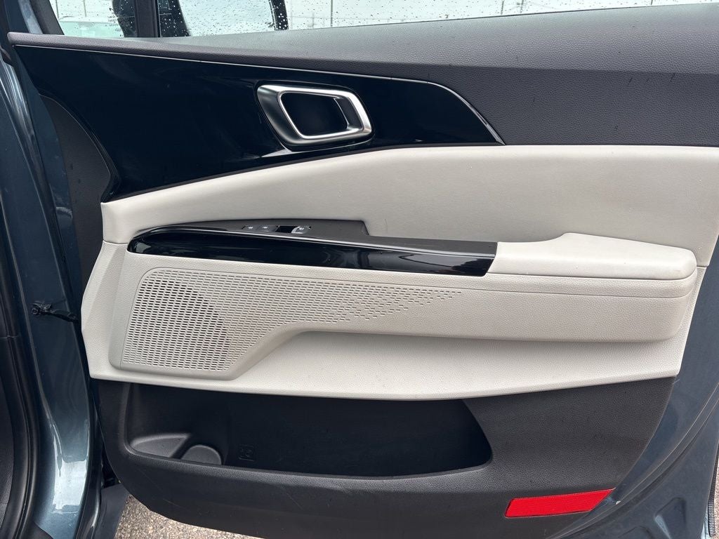 2024 Kia Carnival SX