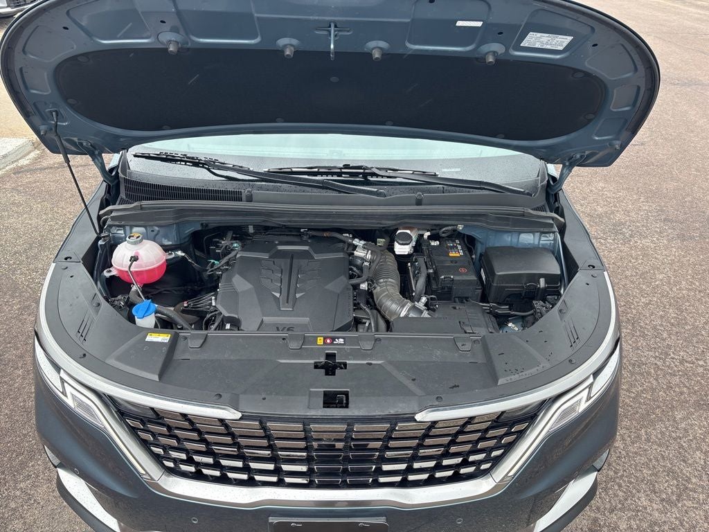 2024 Kia Carnival SX